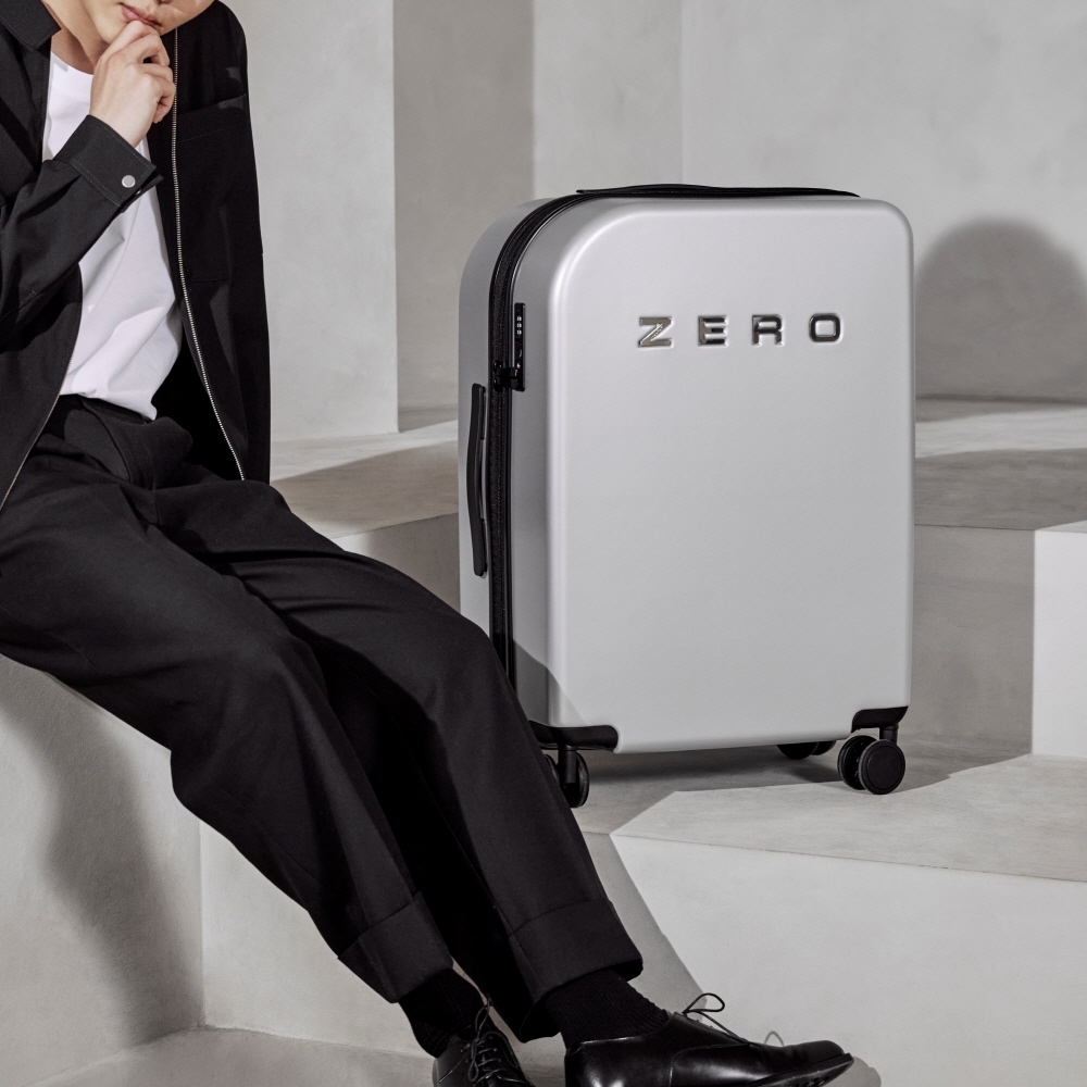 Zero Luggage 스마트캐리어 SILVER 24